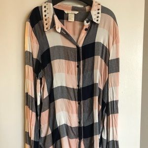 H&M plaid long-sleeve shirt